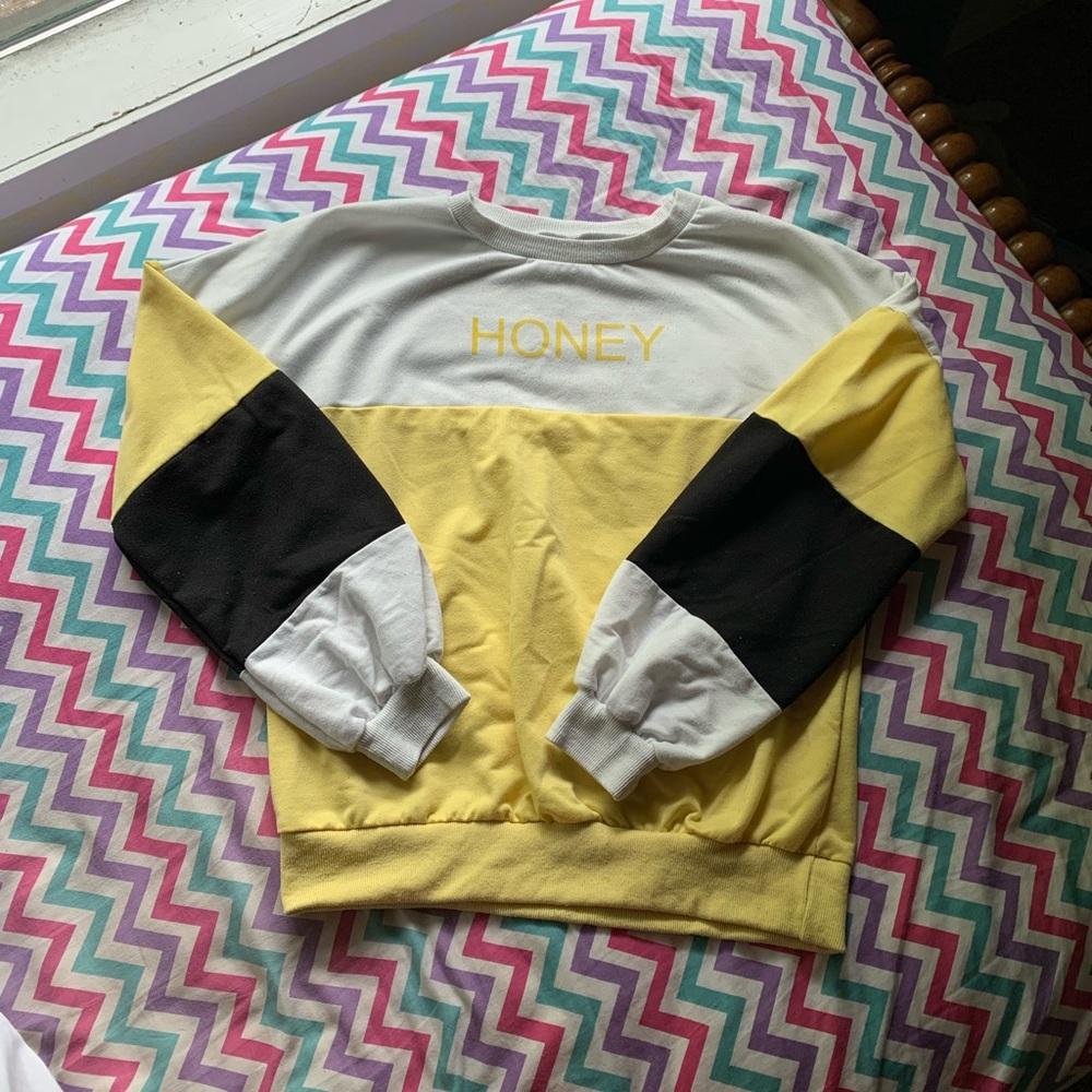 Honey colorblock yellow sweatshirt/crewneck (M)